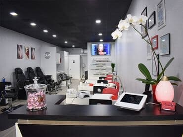 Salon Front Desk